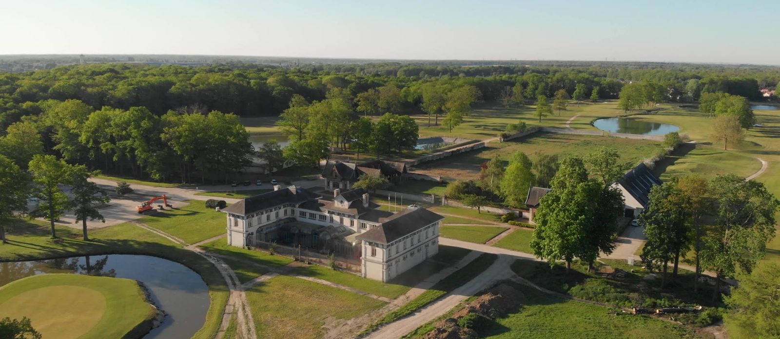 Vue aérienne du parcours du Golf Clément Ader